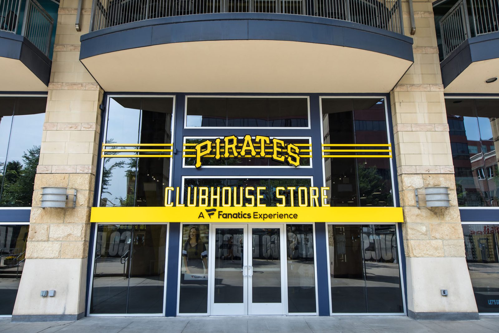 Entrance to the Pittsburgh Pirates Clubhouse Store, with signs reading “PIRATES,” “CLUBHOUSE STORE,” and “A Fanatics Experience.”